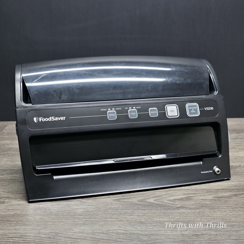 FoodSaver Vacuum Sealer - V3230 - Black